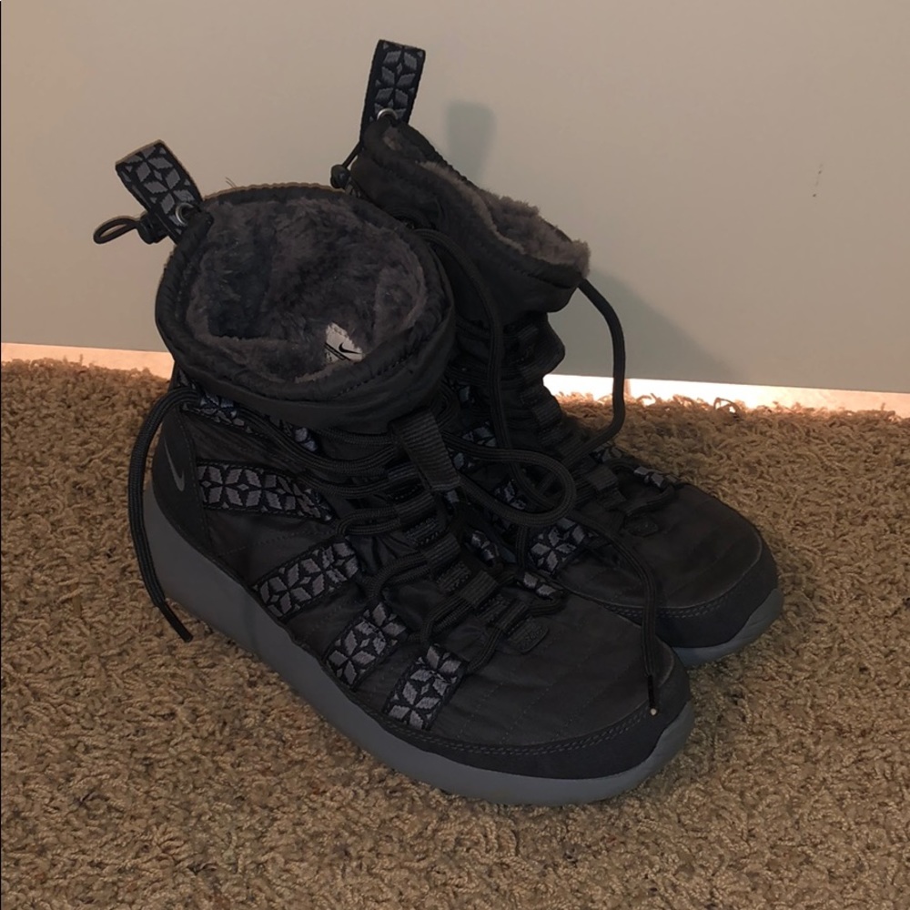 Women’s Nike Boots